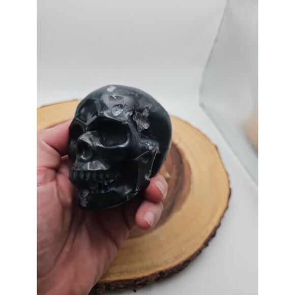 Moss Agate Skull 1.37lb - Picture 10 of 11